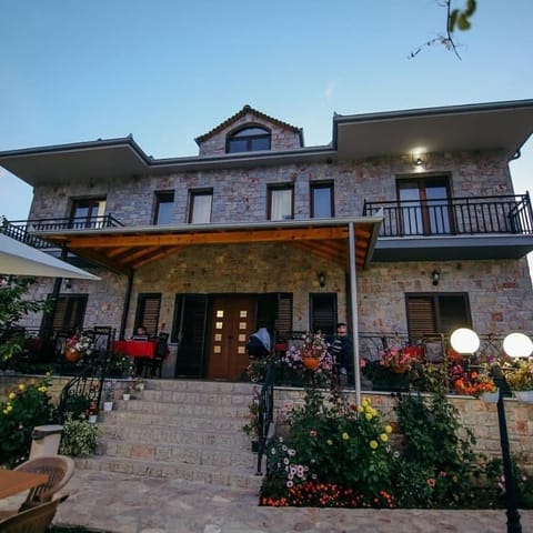 Vila Panorama 2 Voskopojë Bed and Breakfast in North Macedonia