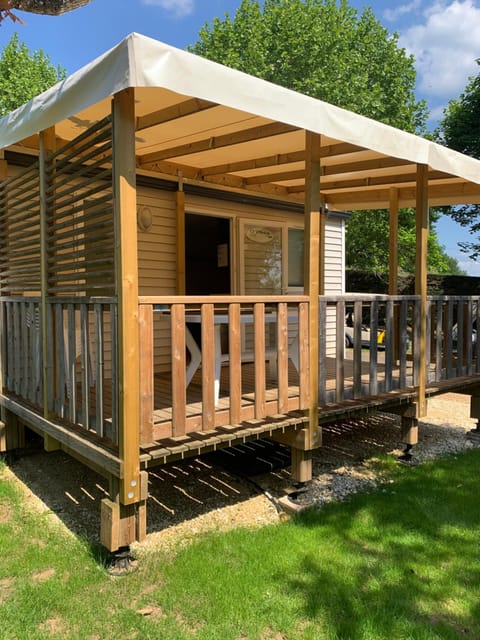 Property building, Balcony/Terrace