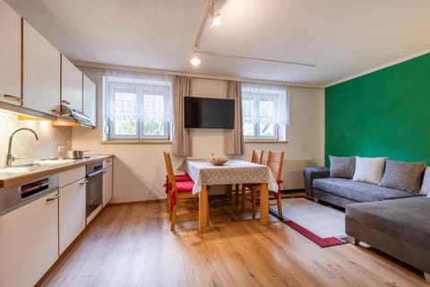 DORF 77 Apartment Apartment in Tyrol