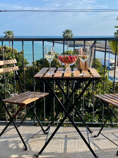 Property building, Natural landscape, View (from property/room), Balcony/Terrace, Sea view