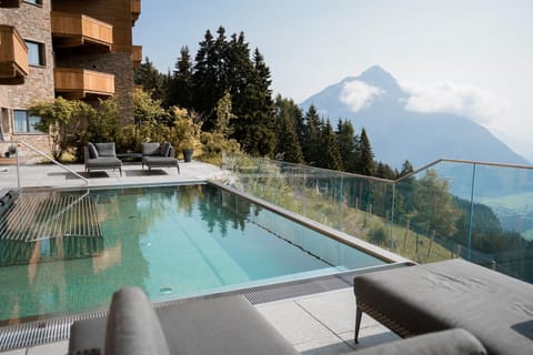 Hot Tub, View (from property/room), Spa and wellness centre/facilities, Swimming pool