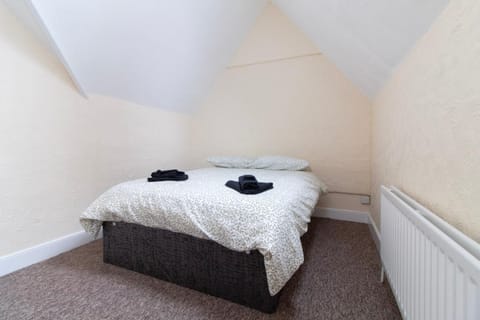 Brookvale Guest House Room 15 Bed and Breakfast in Southampton