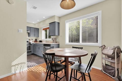 5 Bedroom 4 Bath Zilker Villa Big Yard in Zilker Barton Hills House in Zilker