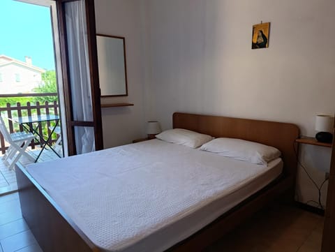 View (from property/room), Balcony/Terrace, Bedroom