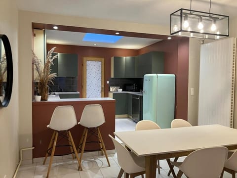 House, ideal health CHR Apartment in Lille