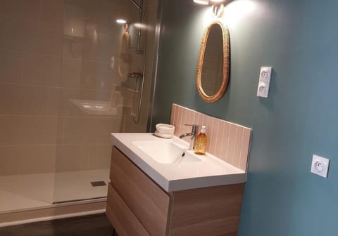 La Terrasse, Duplex Front de mer Apartment in Brittany