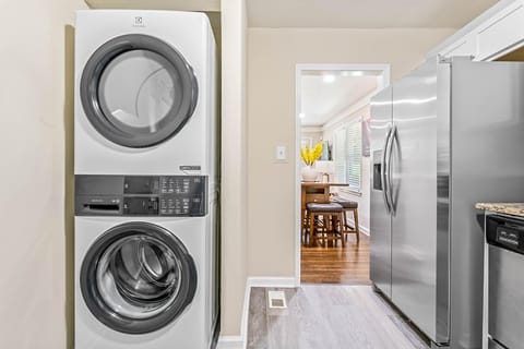 dishwasher, stove, washing machine, dryer