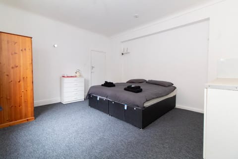 Pebbles Guest House Room 1 Bed and Breakfast in Southampton