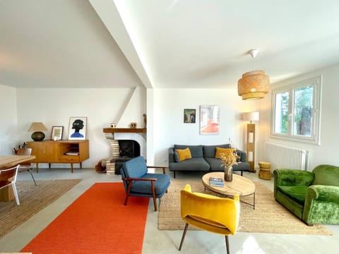 Communal lounge/ TV room, Living room