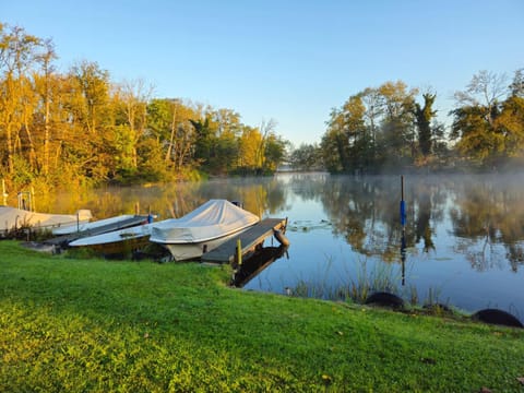 Day, Natural landscape, Activities, Lake view, River view