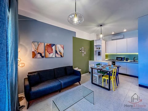 Living room, Dining area, stove