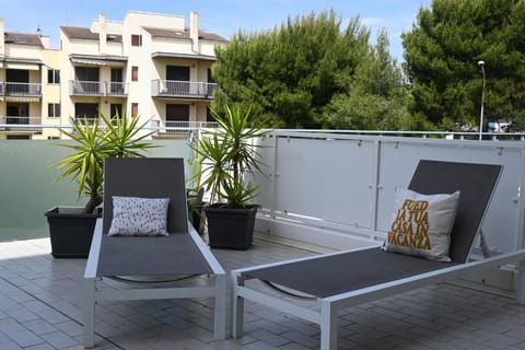 M438 - Marcelli, trilocale con ampia terrazza a 30mt dal mare Apartment in Marcelli