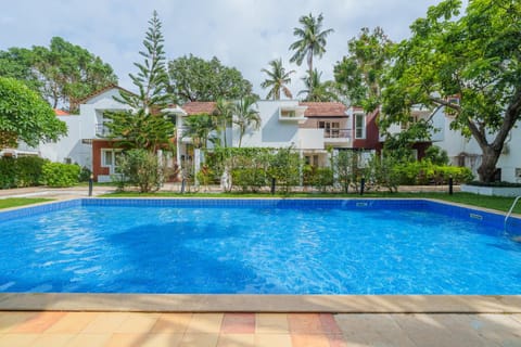 Facade/entrance, Pool view, Swimming pool