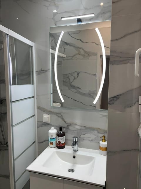 Zea Sea View Apartment Apartment in Pireas