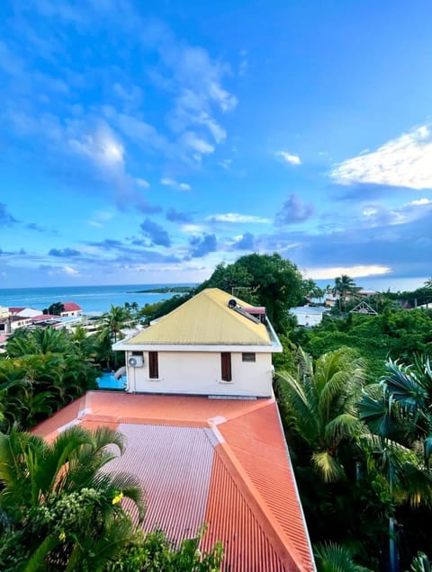 Sublime studio vue sur mer Apartment in Les Abymes