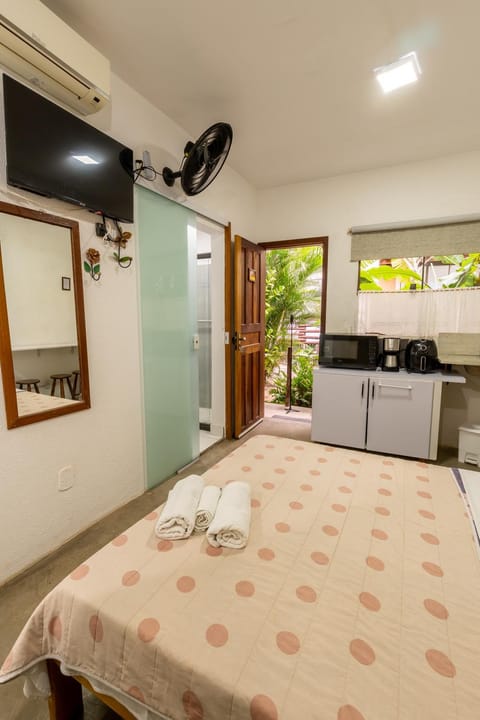 Kitchen or kitchenette, kitchen