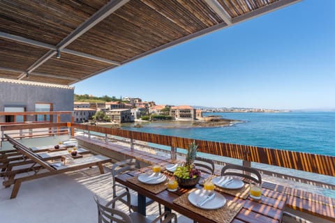 Day, View (from property/room), Balcony/Terrace, Seating area, City view, Sea view, furniture, internet, sunbed