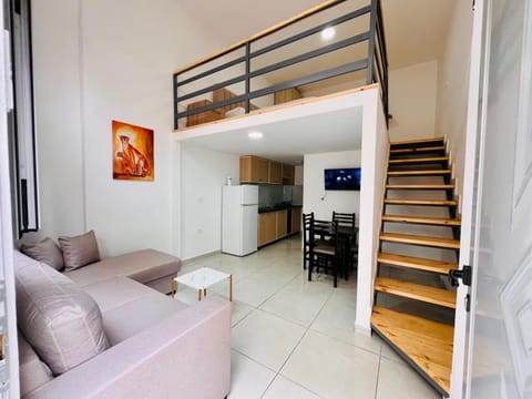 Kitchen or kitchenette, Living room, Photo of the whole room, Seating area