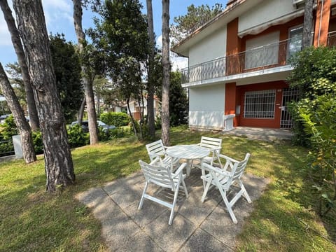 Casa al mare con giardino e parcheggio privato! Apartment in Lignano Sabbiadoro