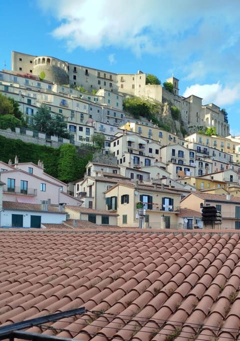 Casetta con VISTA CASTELLO e PARCHEGGIO COMODO House in Basilicata
