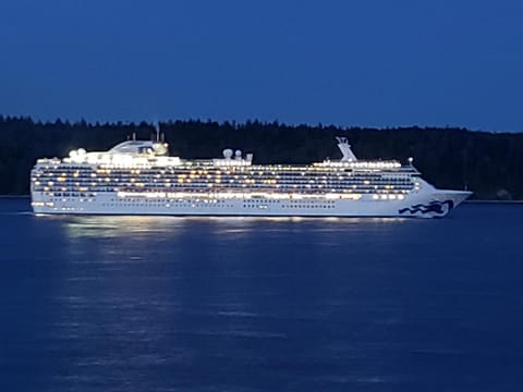 Above Tide Motel Motel in Campbell River
