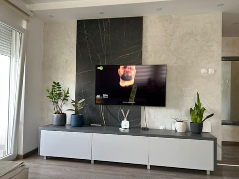 Apartman NS DET PRIVATE PARKING Apartment in Novi Sad