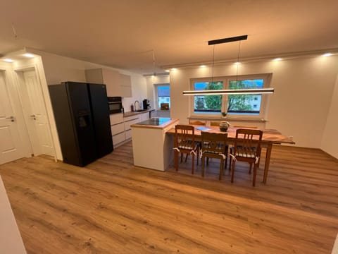 Dining area, oven, stove