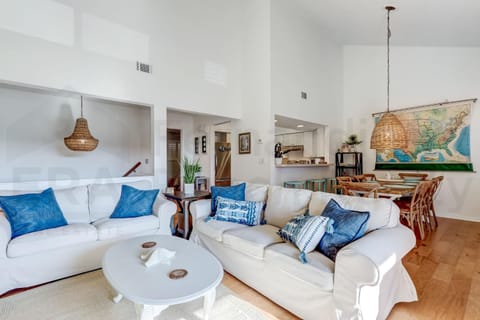 Newly Renovated! New Dog Friendly Listing! Ocean View Condo! 8 Sea Castles House in Fernandina Beach