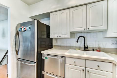 Newly Renovated! New Dog Friendly Listing! Ocean View Condo! 8 Sea Castles House in Fernandina Beach