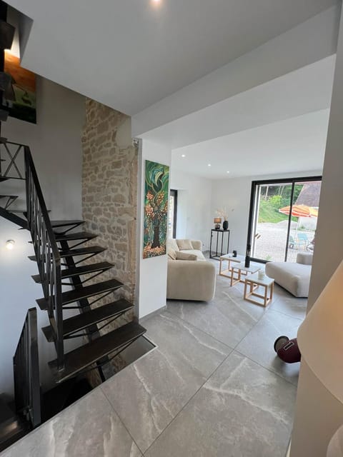 Le Creux de Murmures, Lyon Nature lodge in Bourgoin-Jallieu