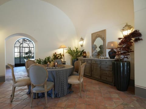 Modern & Private Villa in Unique Location, Pool and Sunset Terrace Villa in Sorrento