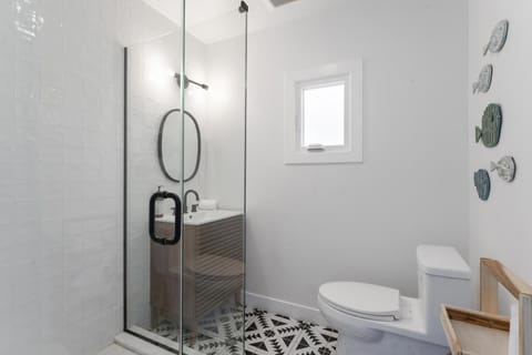 Luxe Balboa House 5 Bedroom 5 Ensuite Bath Peninsula Ferry Close House in Balboa Island