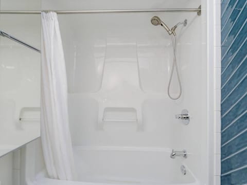 Old Town Retreat-your artful escape in Victoria’s historic Old Town by Victoria Prime! Apartment in Victoria