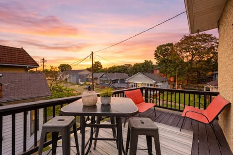 Riverview Escape in Walkable Historic District House in Jeffersonville