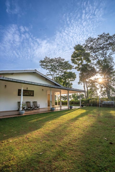 Property building, Natural landscape, Garden, Garden view