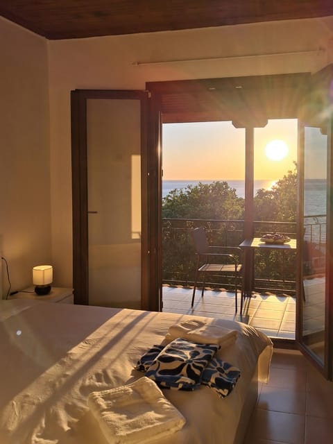 Bed, Sunrise