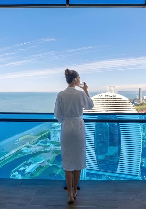 Day, People, Natural landscape, View (from property/room), Balcony/Terrace, Sea view, group of guests