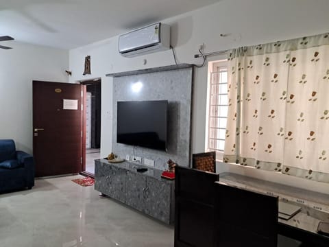 TV and multimedia, Living room, air conditioner