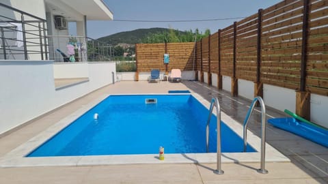 SeaView Peramos 2 Apartment in Nea Peramos