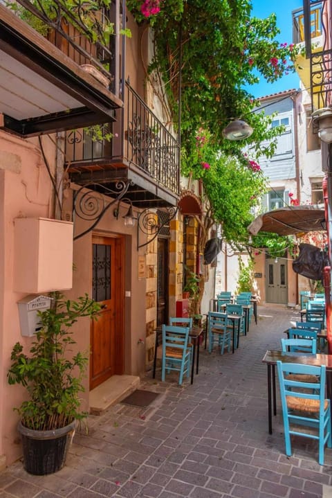 Mythos -Old Town-Old harbour Chania Apartment in Chania