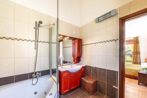 Green Valley 1 villa with private pool Villa in Poli Crysochous