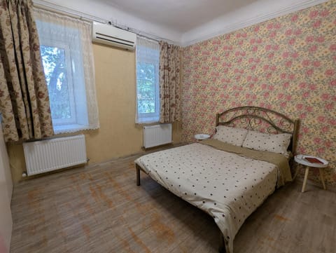 Bed, Photo of the whole room, Bedroom, heating, internet, air conditioner