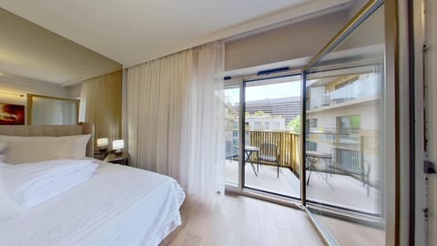 Bed, Balcony/Terrace, Photo of the whole room