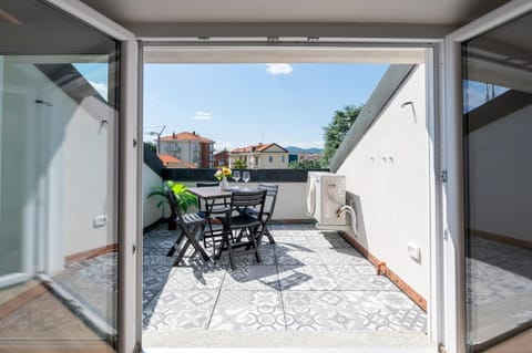 Balcony/Terrace, Balcony/Terrace