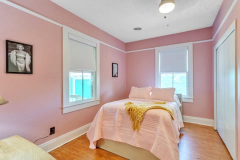 Retro Revival with Modern Luxury home House in Gonzales