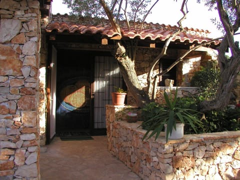 Patio, Facade/entrance