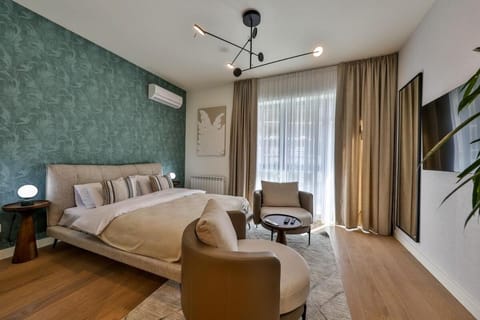 TV and multimedia, Bedroom, air conditioner