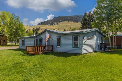 Angler's Retreat in Creede CO House in Creede