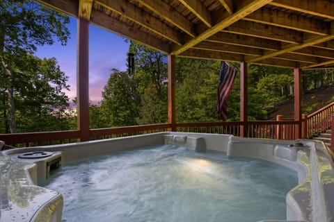 Mtn Views Hot Tub Fire Pit Dog Friendly House in Blue Ridge