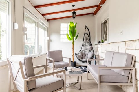 Balcony/Terrace, Seating area